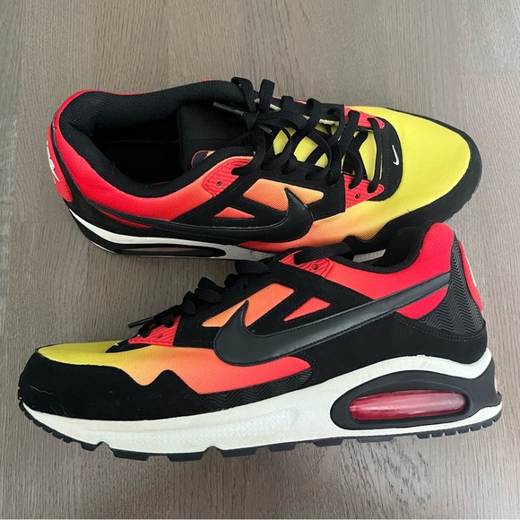 Nike Other - Nike Men’s Air Max Skyline Size 11.5 Black with yellow/orange gradient design.